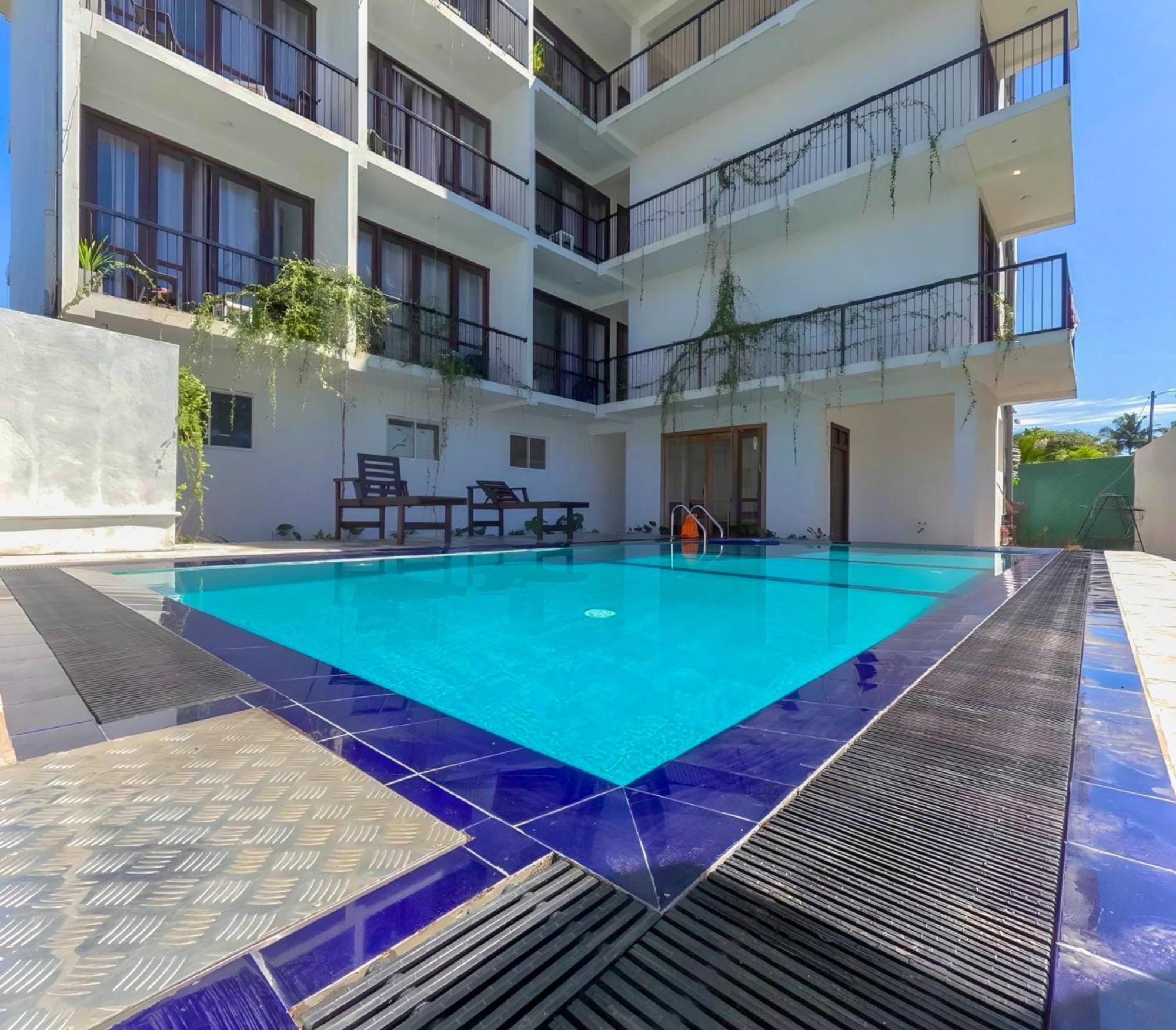 Traveller'S Hotel Hikkaduwa Exterior photo