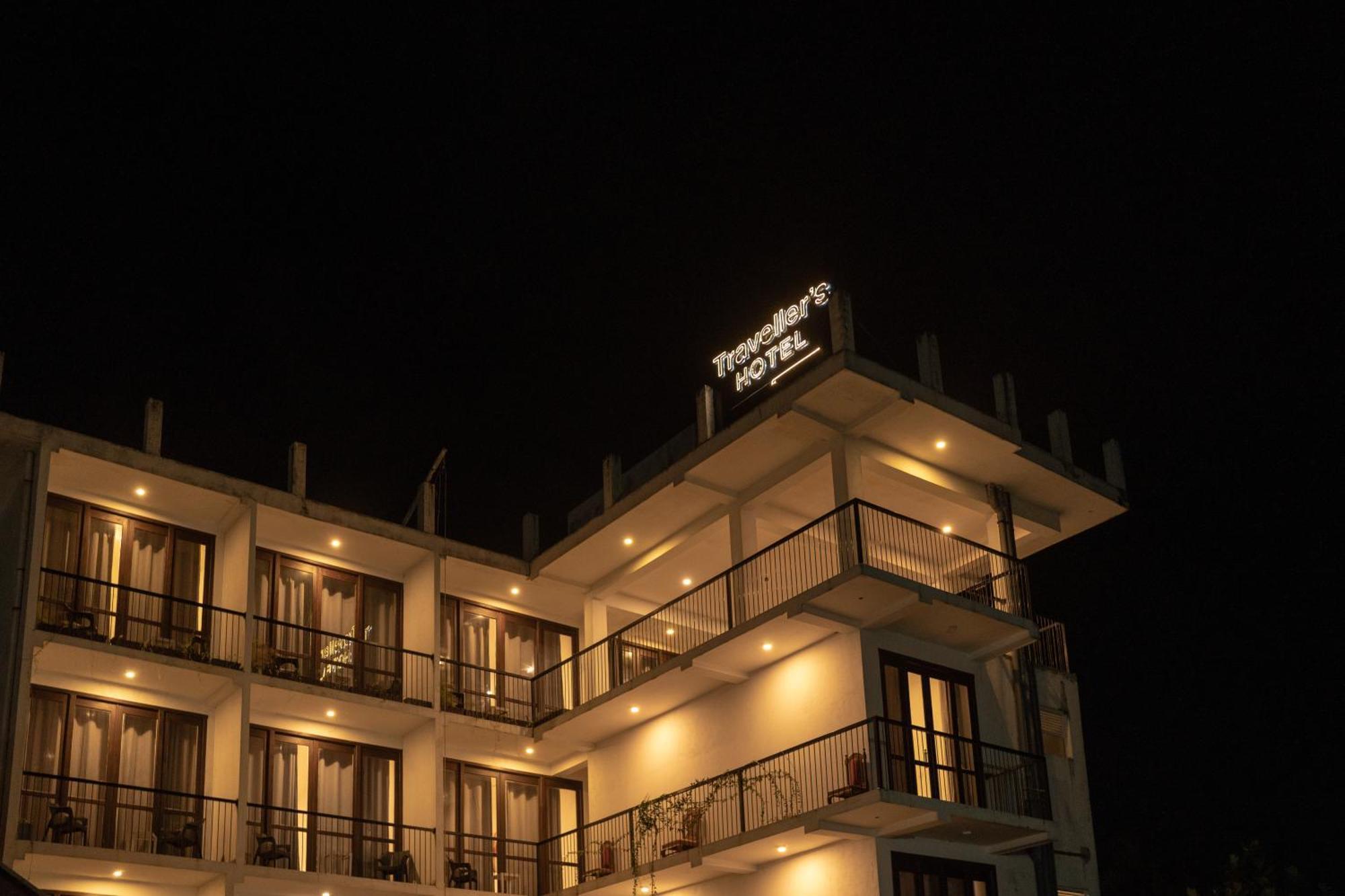 Traveller'S Hotel Hikkaduwa Exterior photo